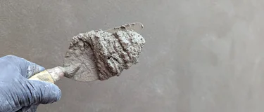 Scoop of cement