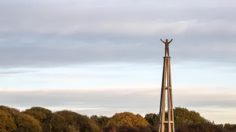Hope Sculpture Steuart Padwick in Glasgow © Keith Hunter Photography
