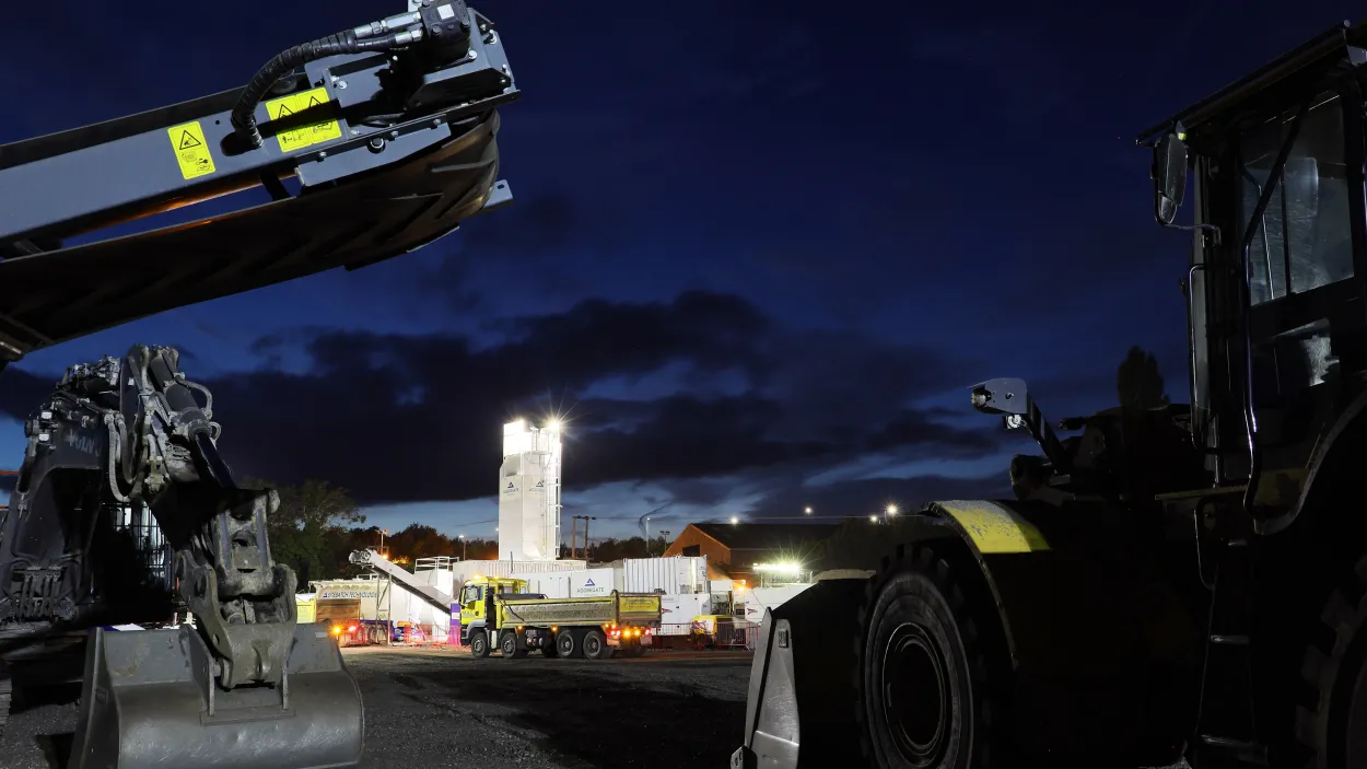 Machinery at an A46 site - Night
