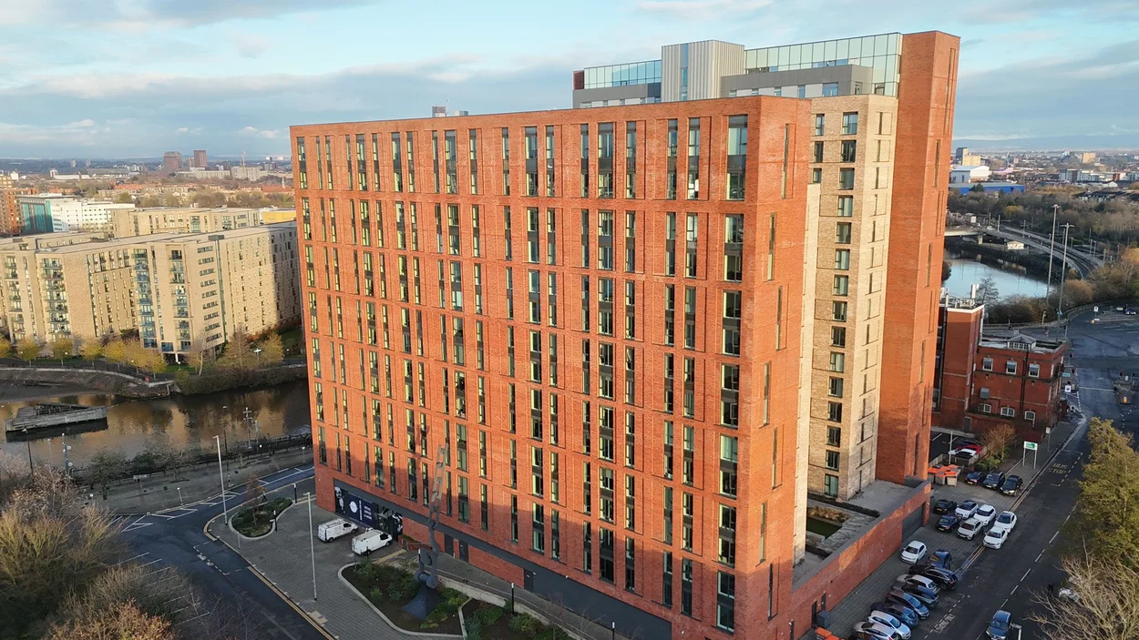 No.1 Old Trafford a new residential block in Manchester built with Holcim mortars