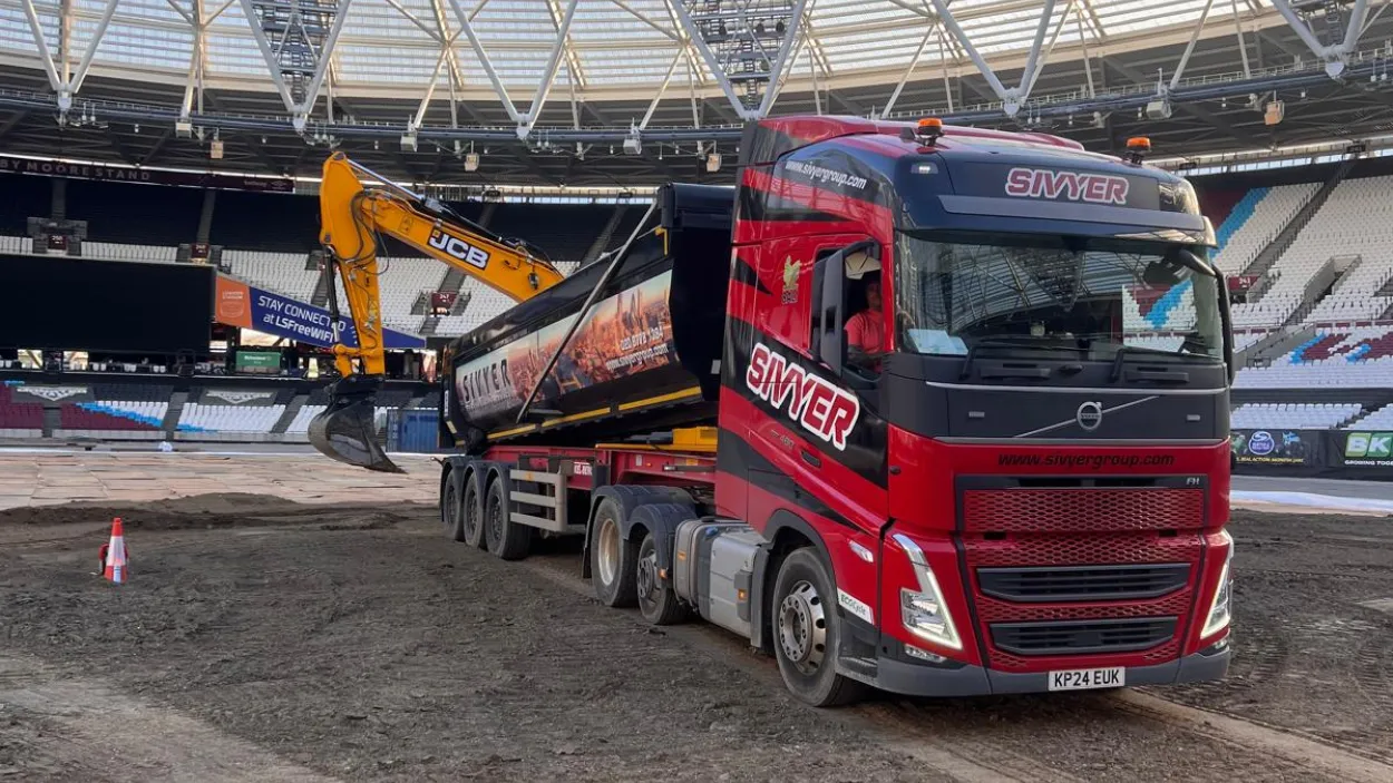 Sivyer aggregate truck in London Stadium