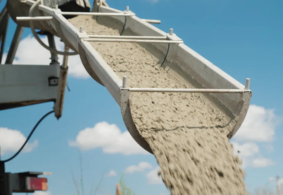 Readymix concrete pouring 