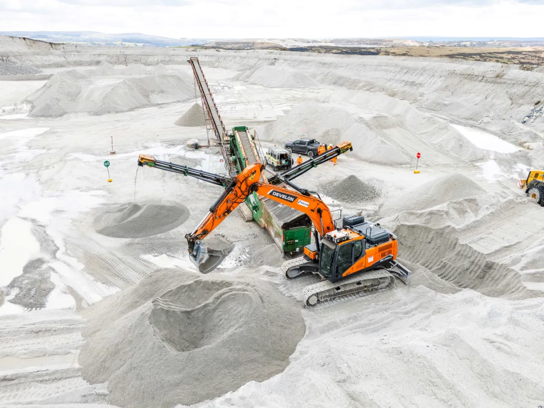 The trial of an autonomous excavator at Lee Moor Quarry as part of a collaboration between Holcim, Hyundai/Develon and Gravis Robotics