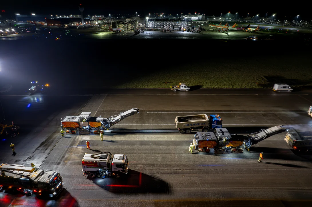 An aerial view of London Luton Airport runaway after its resurfacing. Holcim supplied 35,000 tonnes of aggregates to the project.